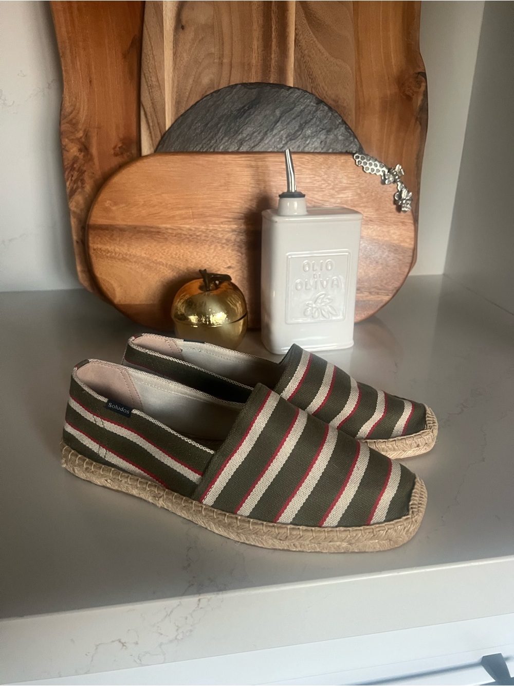 Soludos Olive, Cream & Red Striped Men’s 8.5 Espadrilles Unisex